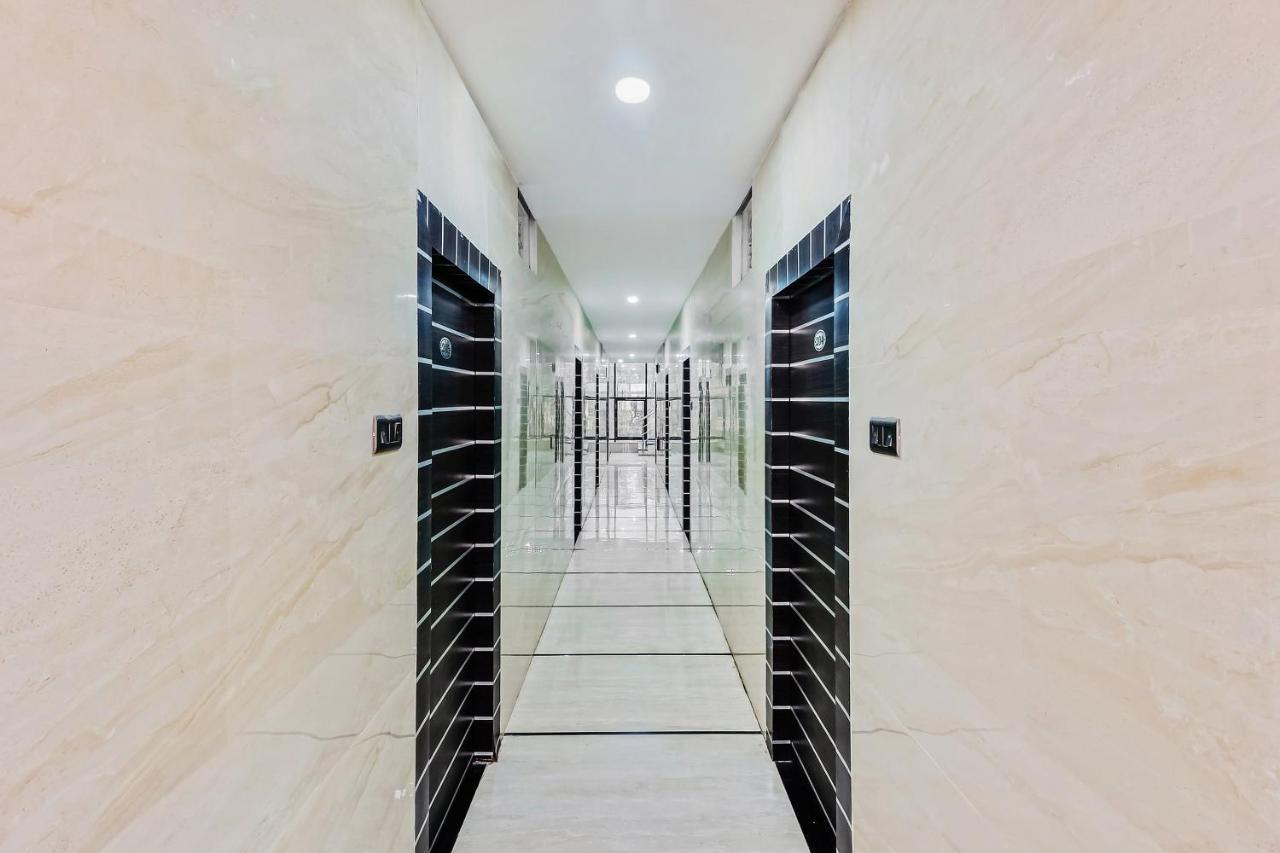 Oyo 29131 Hotel Mn Grand Шамшабад Екстериор снимка