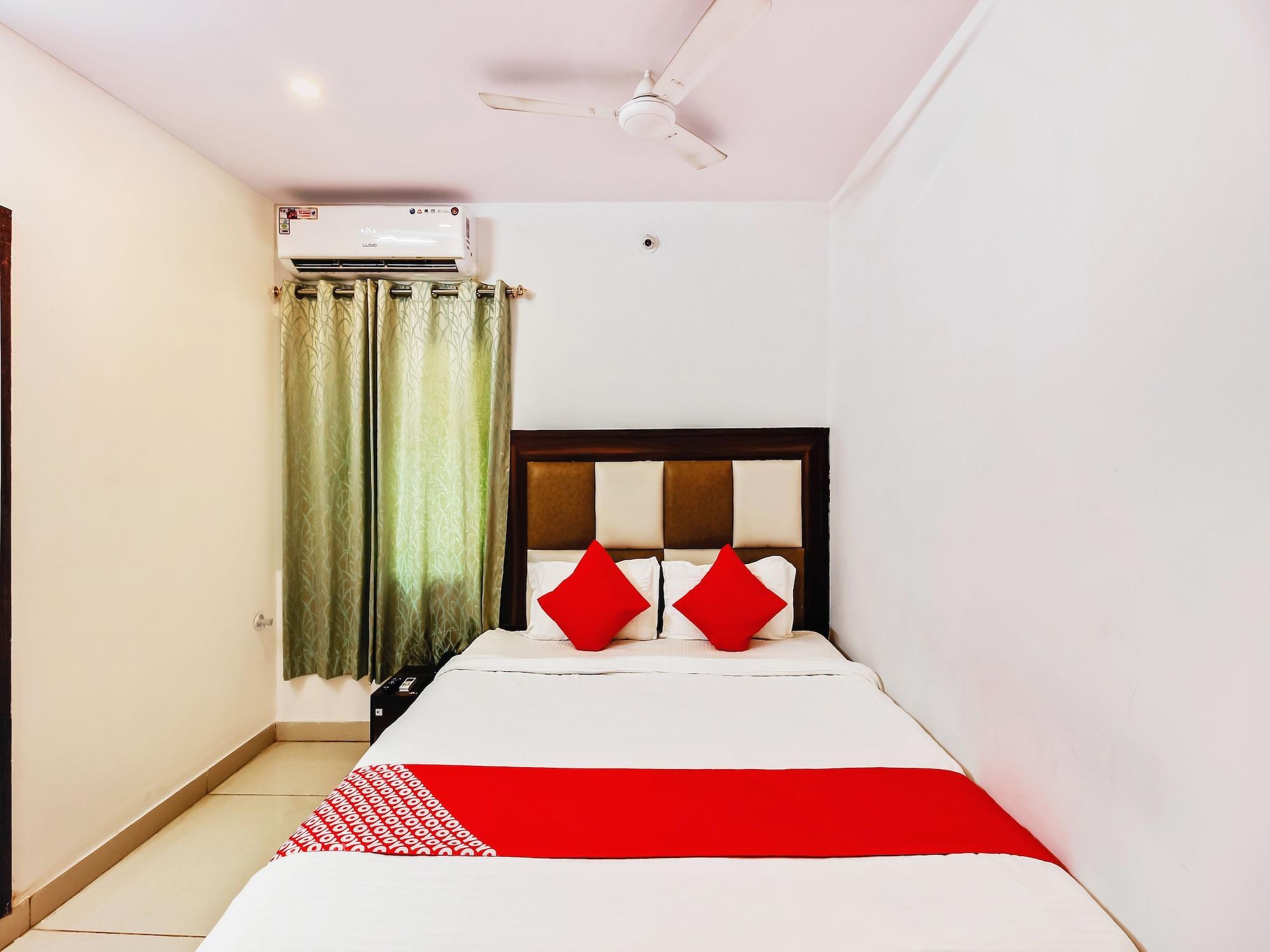 Oyo 29131 Hotel Mn Grand Шамшабад Екстериор снимка