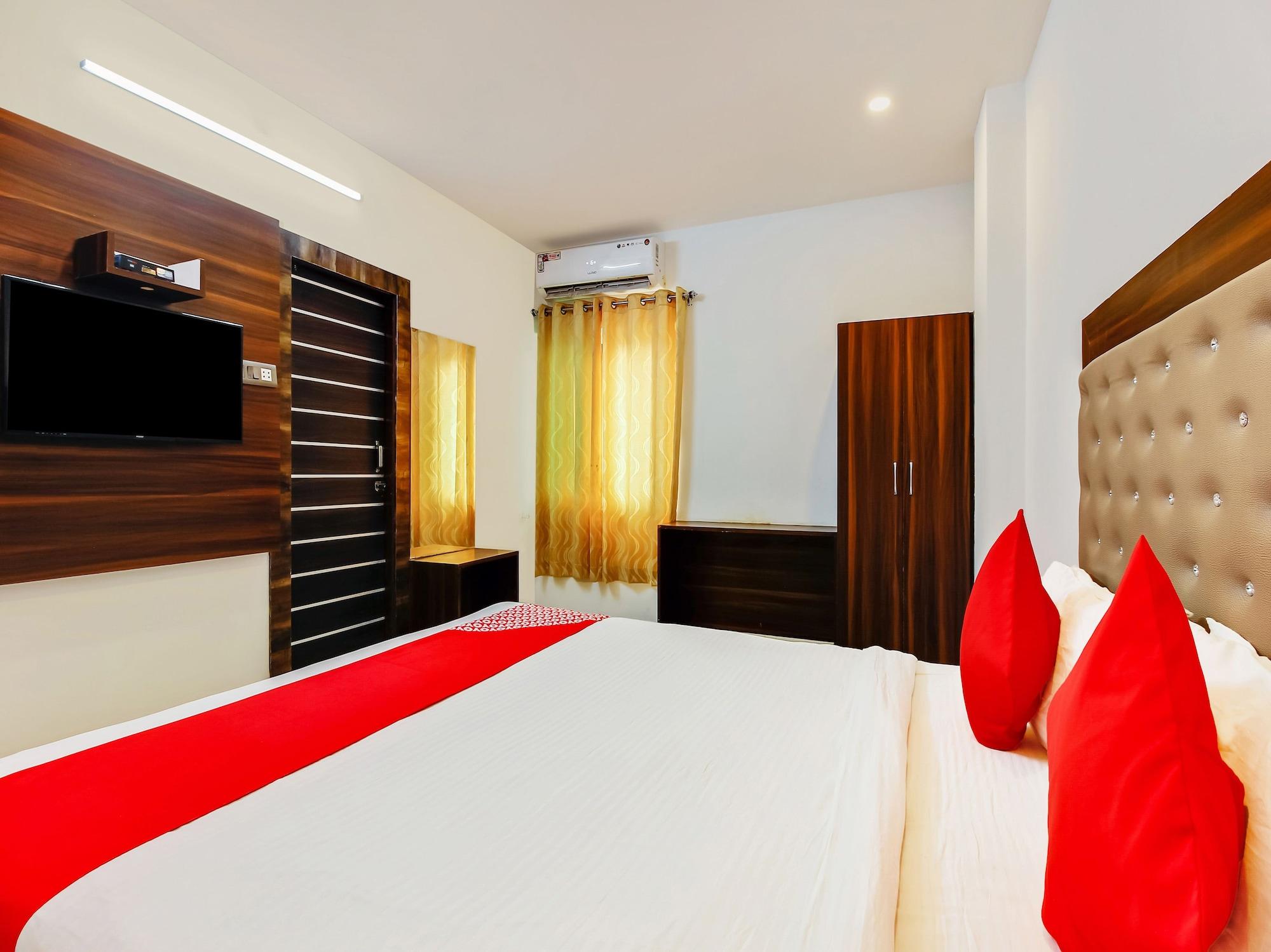 Oyo 29131 Hotel Mn Grand Шамшабад Екстериор снимка
