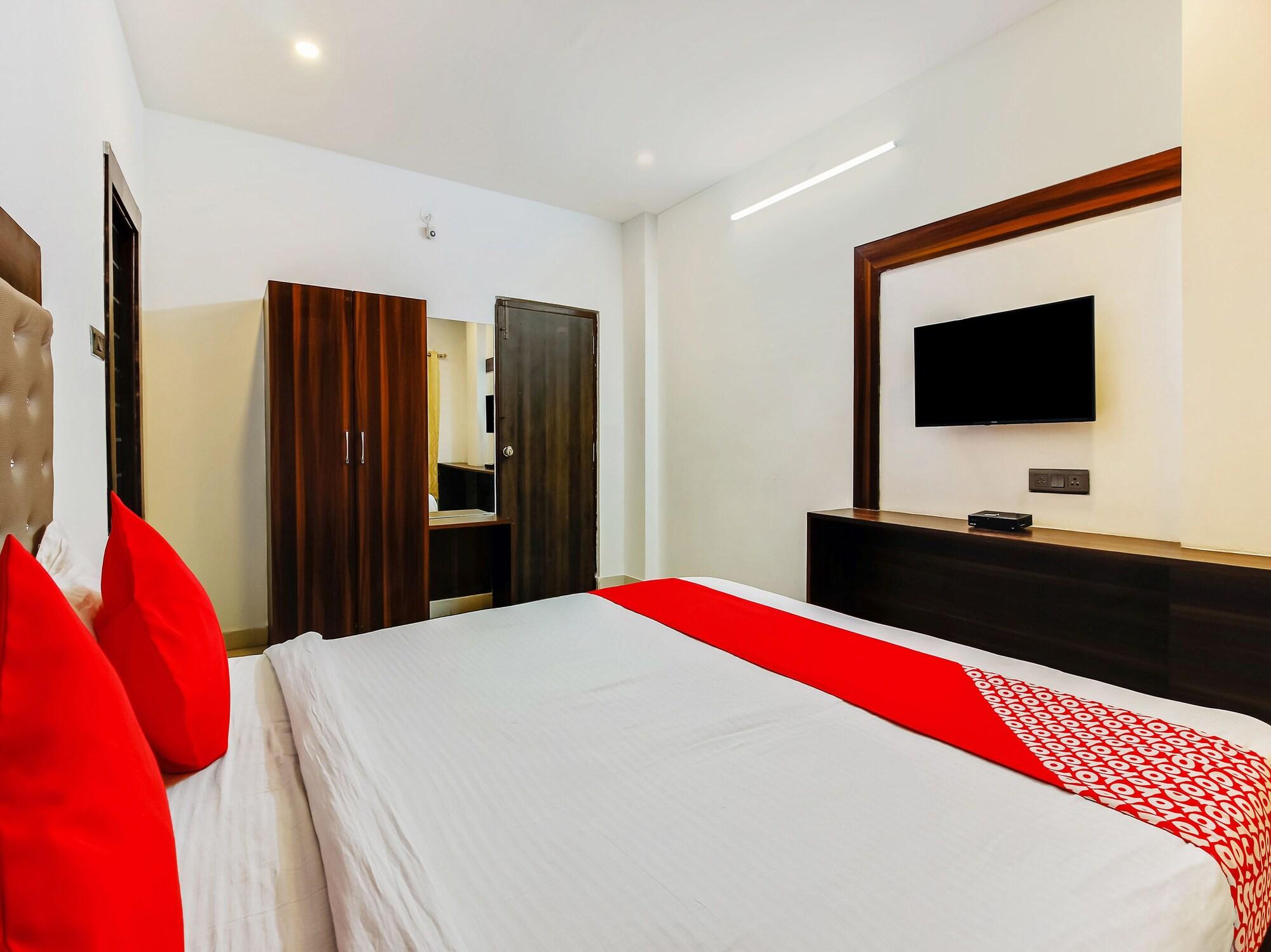 Oyo 29131 Hotel Mn Grand Шамшабад Екстериор снимка